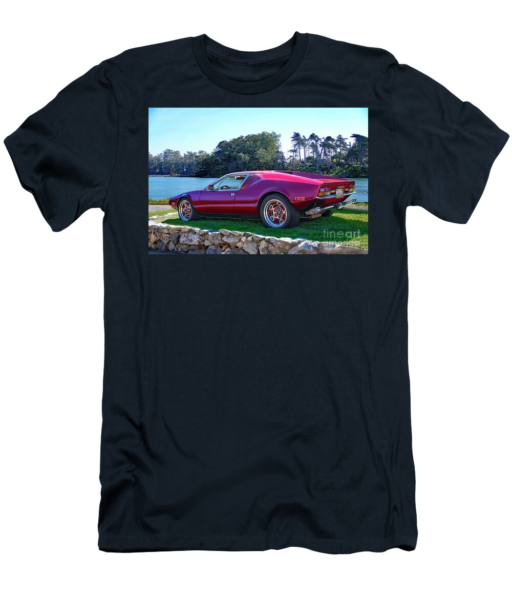 1 1972 De Tomaso Pantera Rear View Dave Koontz T-Shirt