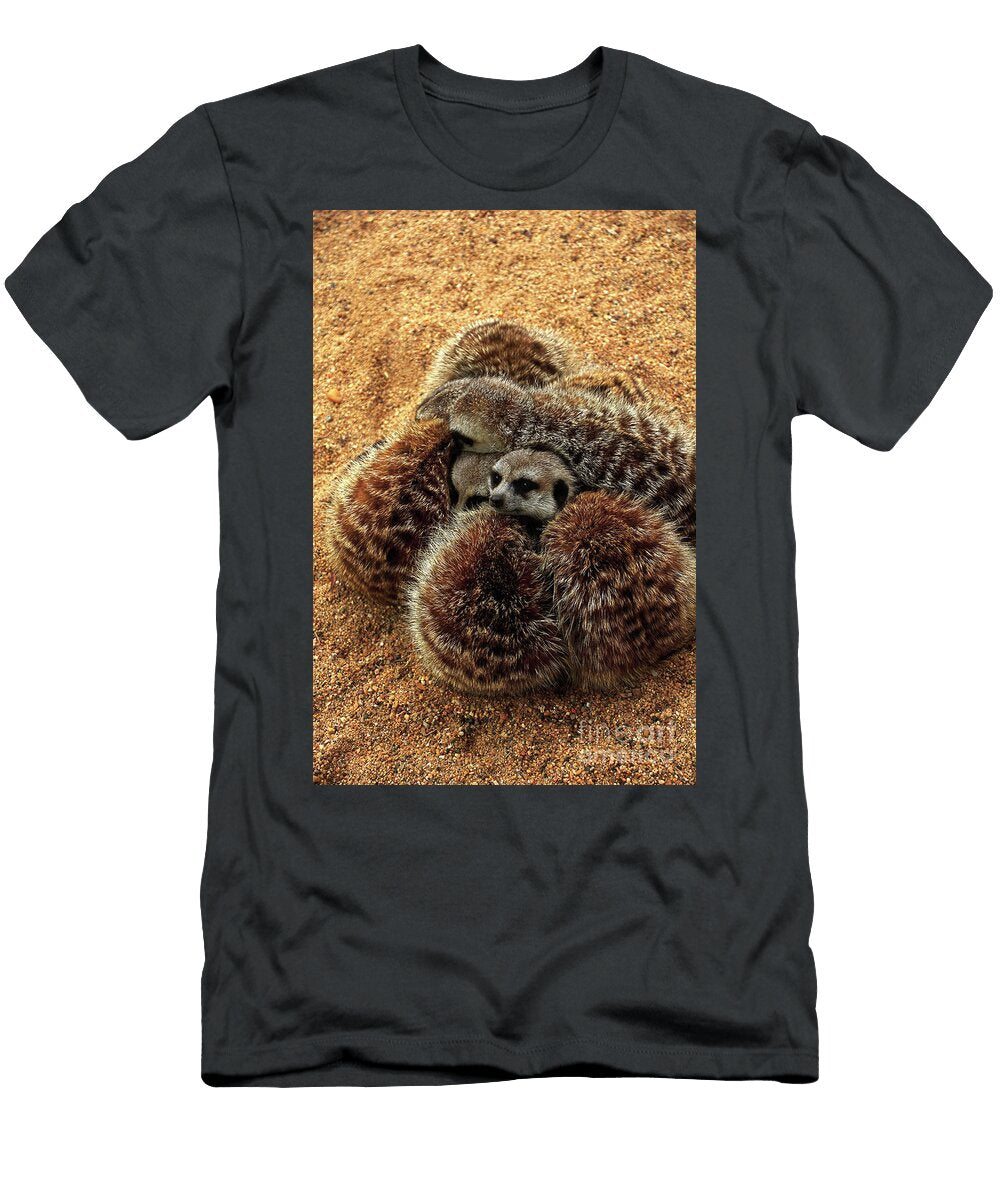 A Huddle of Baby Meerkats By Kaye Menner Kaye Menner T-Shirt